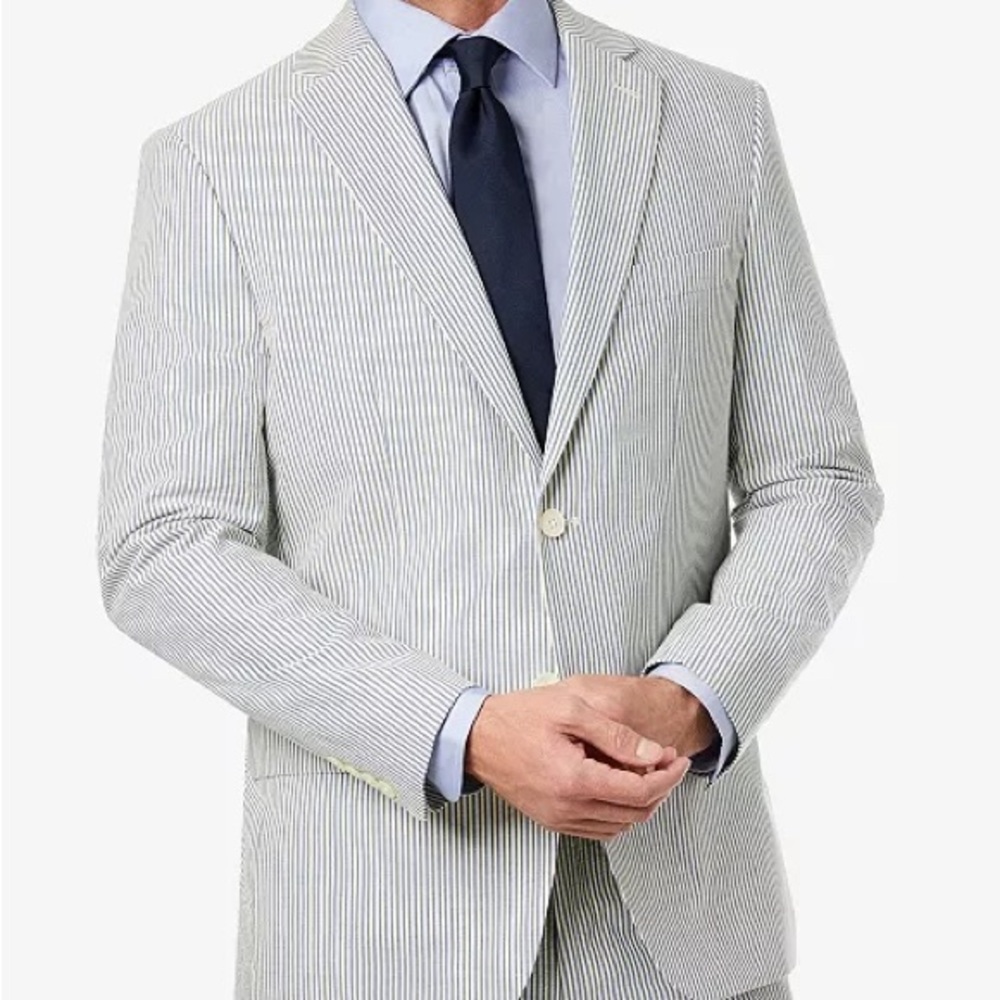 Lauren Ralph Lauren
Men's UltraFlex Classic-Fit seersucker Cotton Sport Coat 42L